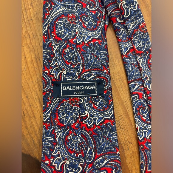 Balenciaga tie! Beautiful! Navy and red! - Picture 2 of 2